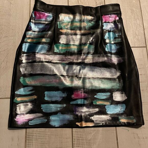 Small Dynamite Black Custom Hand-painted Paint Strip Faux Leather Mini Skirt - Picture 2 of 7